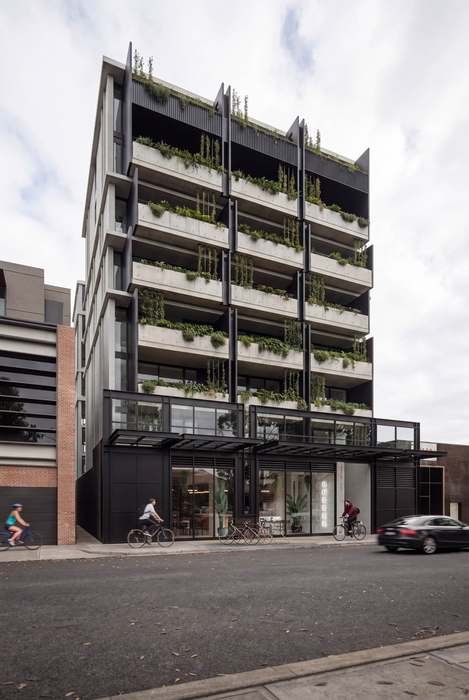 Barkly St building facade, street view