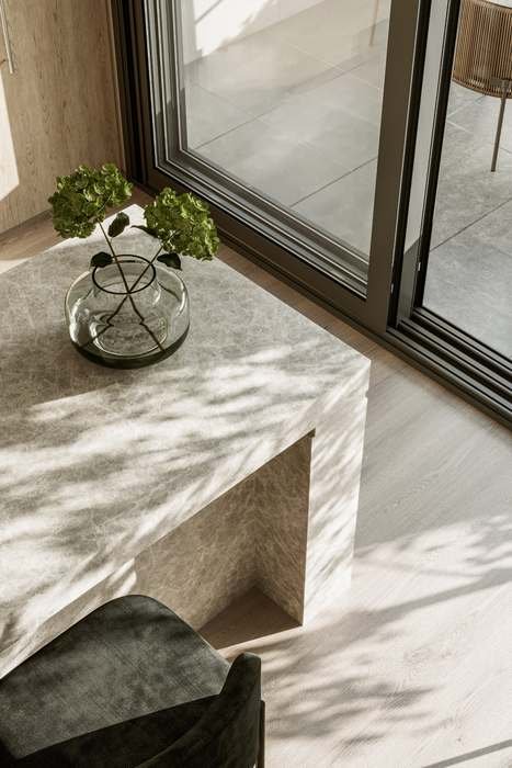 Marble console, vase detail